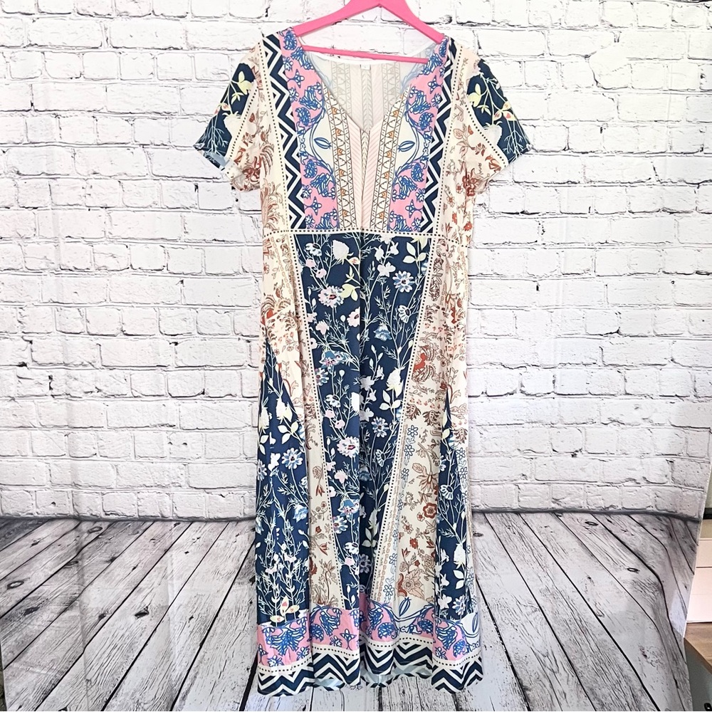 Short sleeve dress. Size L